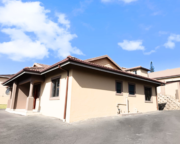 Flat for Sale in Shulton Park 2